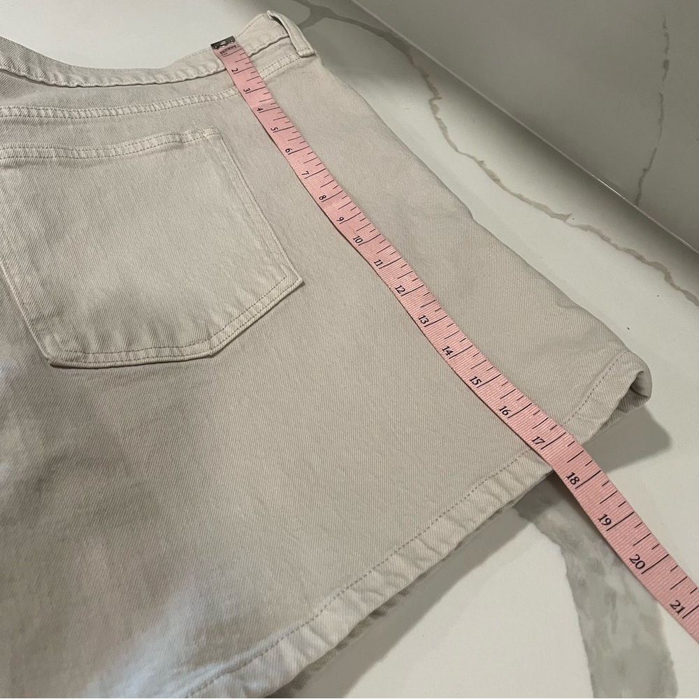 Abercrombie & Fitch women's The Dad Short High Rise‎ 37/24 beige jean shorts NWT - Picture 8 of 10
